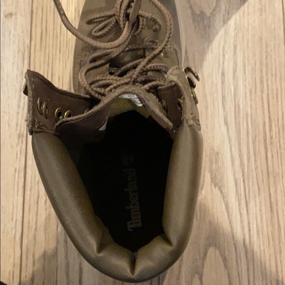 Timberland Women’s Carnaby Cool Olive Boots - Picture 5 of 9